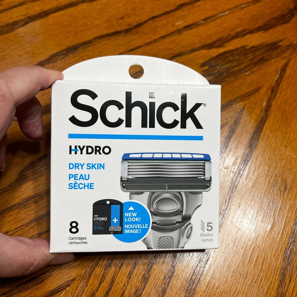 SCHICK hydro dry skin blades- 8 pack. NEW!